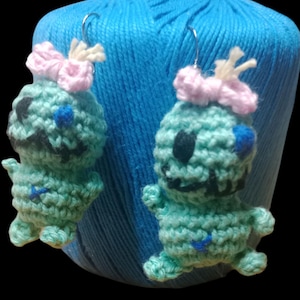 Boucles d&#39;oreilles au crochet inspirées de Scrump. Idéal pour les amateurs de points. fabriqué à la main avec des crochets en acier inoxydable