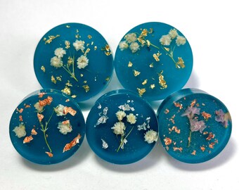 turquoise teal round furniture knobs handles buttons with metal flakes and dried flowers in boho style