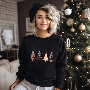 Christmas Tree Sweatshirt, Christmas T-Shirt, Christmas Shirt for Women, Scandinavian Sweater, Christmas Hoodie, Chic Christmas Tree T-Shirt