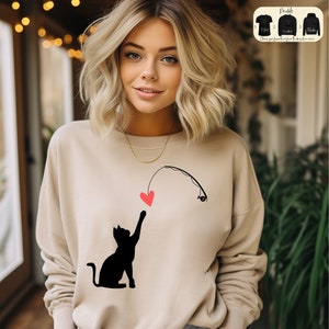 Minimalist Cat T-Shirt, Cat Lover Sweatshirt, Gifts for Cat Lovers, Gift for Cat Mom, Animal Lover Tee, Cat Lovers Hoodie, Cat Owner Shirt