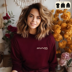 Mom Est 2024 Sweatshirt, Muttertag Shirt, Geschenk für Mama T-Shirt, Minimalistische Geschenk Pullover, Geburtstagsgeschenk, Schwangerschaftansage Hoodie Bild 7