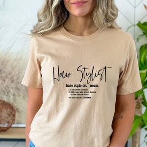 Friseur T-shirt, Friseur Sweatshirt, lizenziertes Hairapist Tee, Geschenk für Friseur, Friseur Shirt, minimalistisches Friseur Tee Bild 5