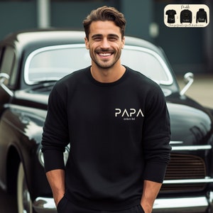 Personalisiertes Papa-Sweatshirt, Papa-T-Shirt, Vatertagsgeschenk, individueller Namens-Papa-Hoodie, Schwangerschaftsankündigung, neues Papa-Geschenk, Papa 2024-Shirt Bild 4