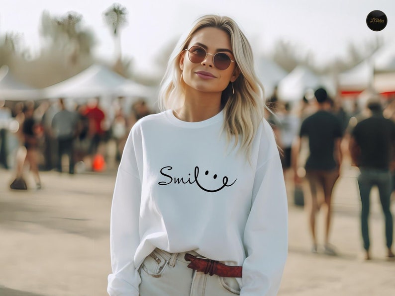 Smile Shirt, Positive Vibes Sweatshirt, Positivity Quote T-Shirt, Smile Hoodie, Graphic Tee For Woman, T-Shirts With Inspirational Sayings zdjęcie 4