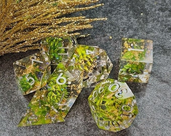 Sage&#39;s Enchanted Flower Green/Gold Silver Ink Sharp Edge Resin Polyhedral Dice Set