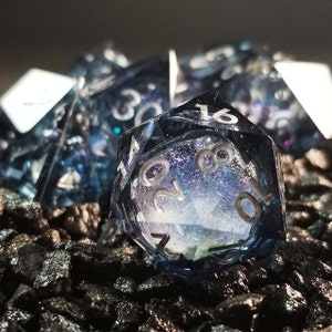 Magical Frost Resin Dice - Sage&#39;s Winter Souls Liquid Core Sharp Edge Resin Polyhedral Dice Set
