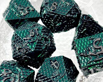 Sage&#39;s Dragonscales Green/Silver Metal Polyhedral Dice Set  | Dungeons Dragons DnD Pathfinder RPG