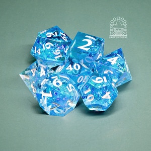 Sage&#39;s Crystals - Winter Sharp Edge Resin Polyhedral Dice Set