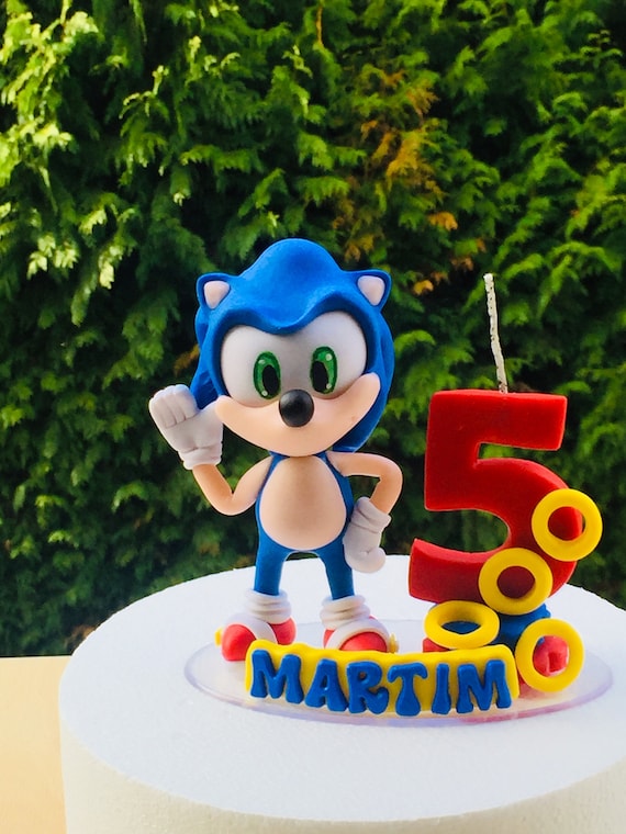 SONIC INSPIRED NAME AND NUMBER PERSONALISED CAKE EDIBLE ICING TOPPER