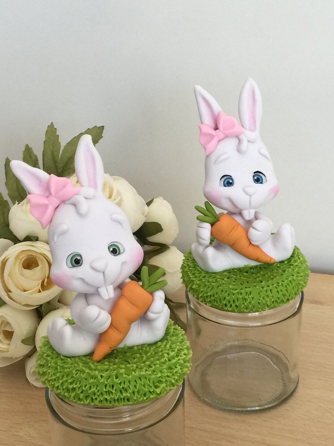 Set 2 Statuette Coniglietto Pasqua In Ceramica | 4,5 Pollici Con Fiocco, Decorazioni Primaverili