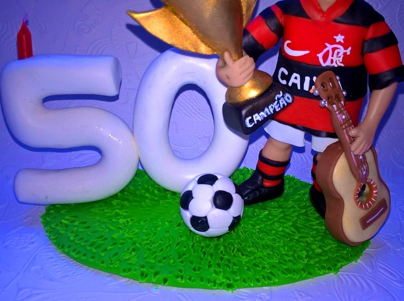 porcelaine froide, poupée personnalisée, football, équipe, ballon, coupe des champions, bougie, gâteau topper, fête, fan, sports, garçon, homme image 4