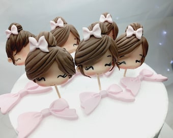 Ballerina cake topper. Ballerina decoration. Ballerina cupcake topper. Edible cake topper. Fondant cake topper. Gumpaste. Cake topper.Ballet