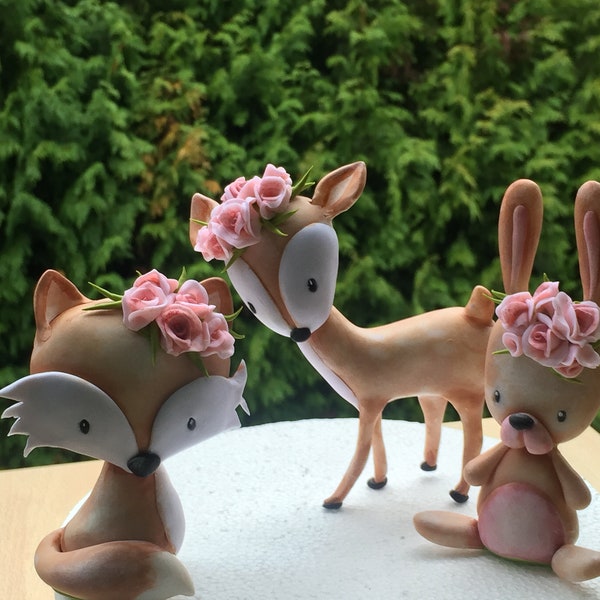 Figurines fondantes animaux forêt cerf Lapin renard en pâte à sucre ou en porcelaine froide cake topper ou décoration fête d'enfant, baby shower .