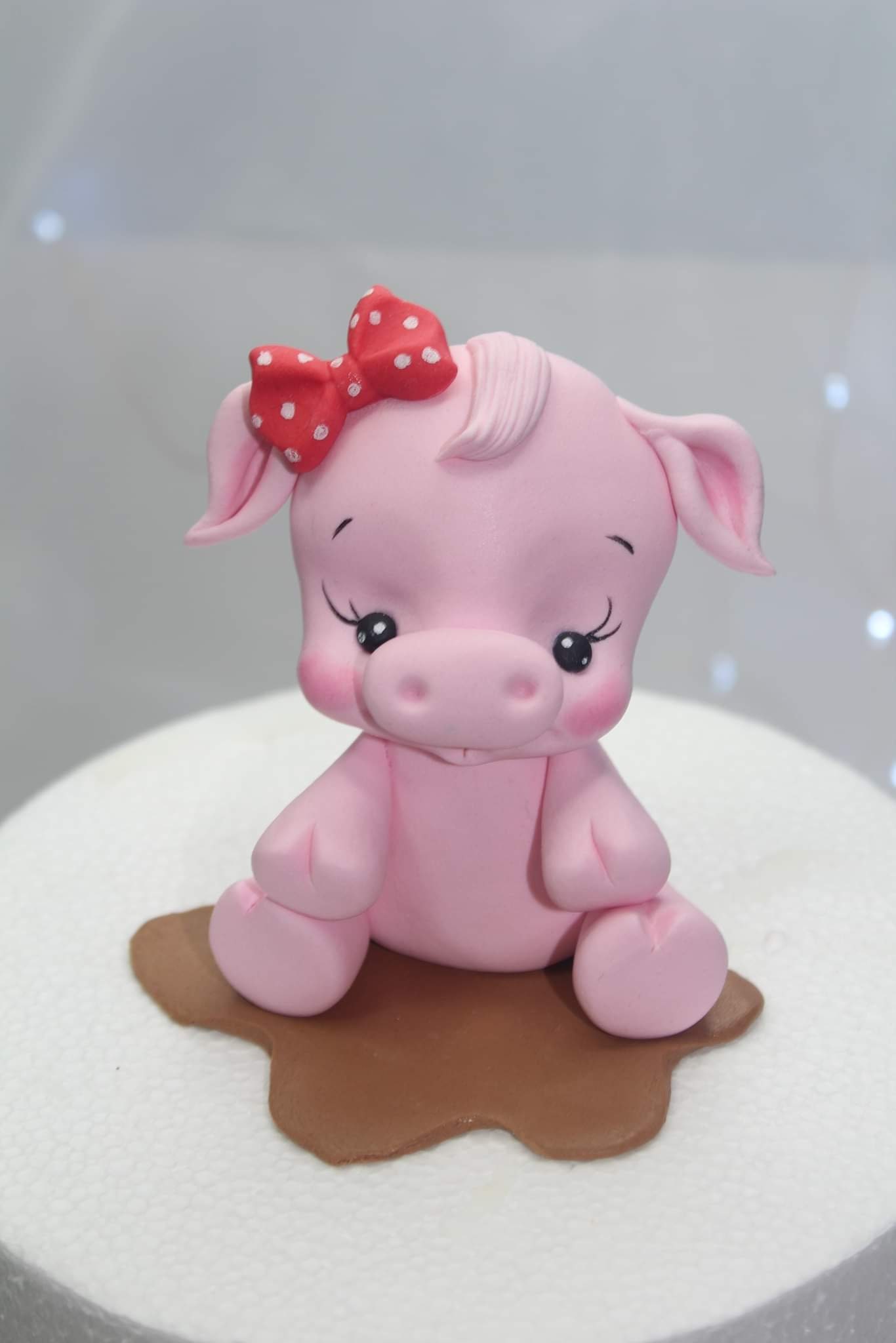Piggy fondant, cold porcelain piggy figure, farm party decorations, baby shower animals, piggy cake topper, animal party