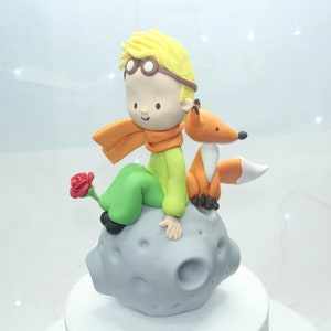 Little Prince figure in fondant, Edible cake topper, cold porcelain, Planet of the Little Prince with the rose topper cake,topper,Fox topper