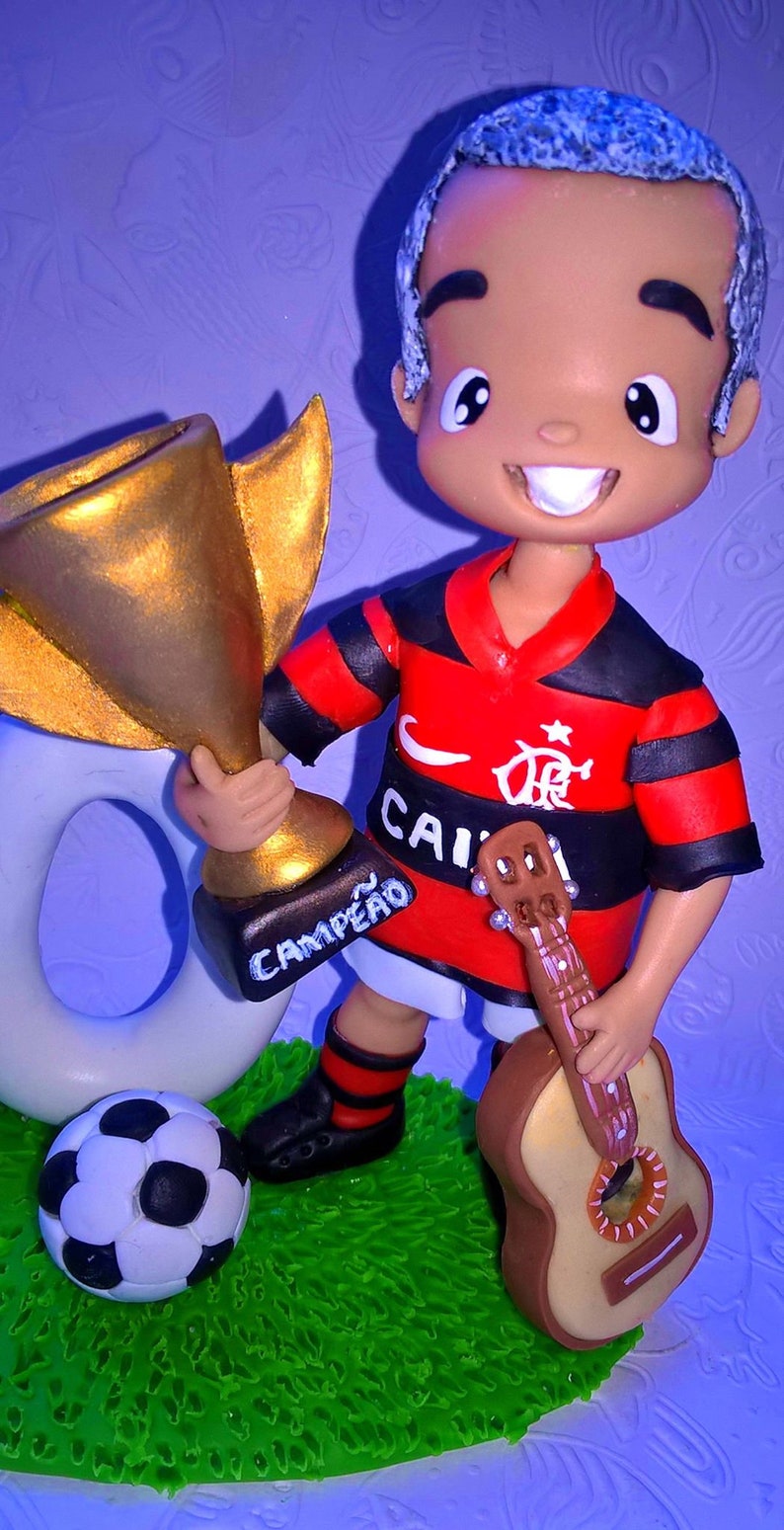 porcelaine froide, poupée personnalisée, football, équipe, ballon, coupe des champions, bougie, gâteau topper, fête, fan, sports, garçon, homme image 3