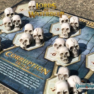Resin mini Skull Set of 25 Tokens for Board Games | Lords of Waterdeep | Hit Counters Skulls