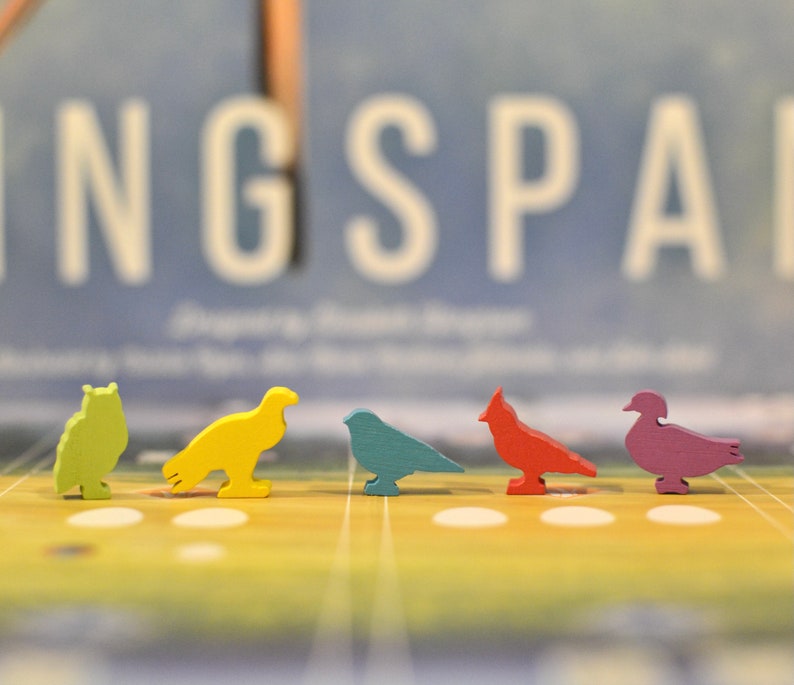 Wingspan Wooden Bird Meeples Ensemble de 40 8 de chaque couleur Pions de jeu de société de jetons doiseaux image 5