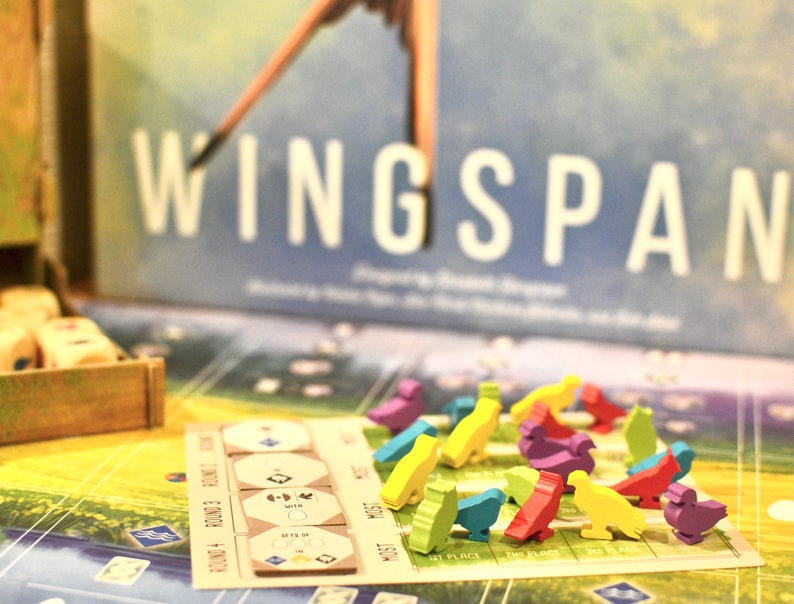 Wingspan Wooden Bird Meeples Ensemble de 40 8 de chaque couleur Pions de jeu de société de jetons doiseaux image 2