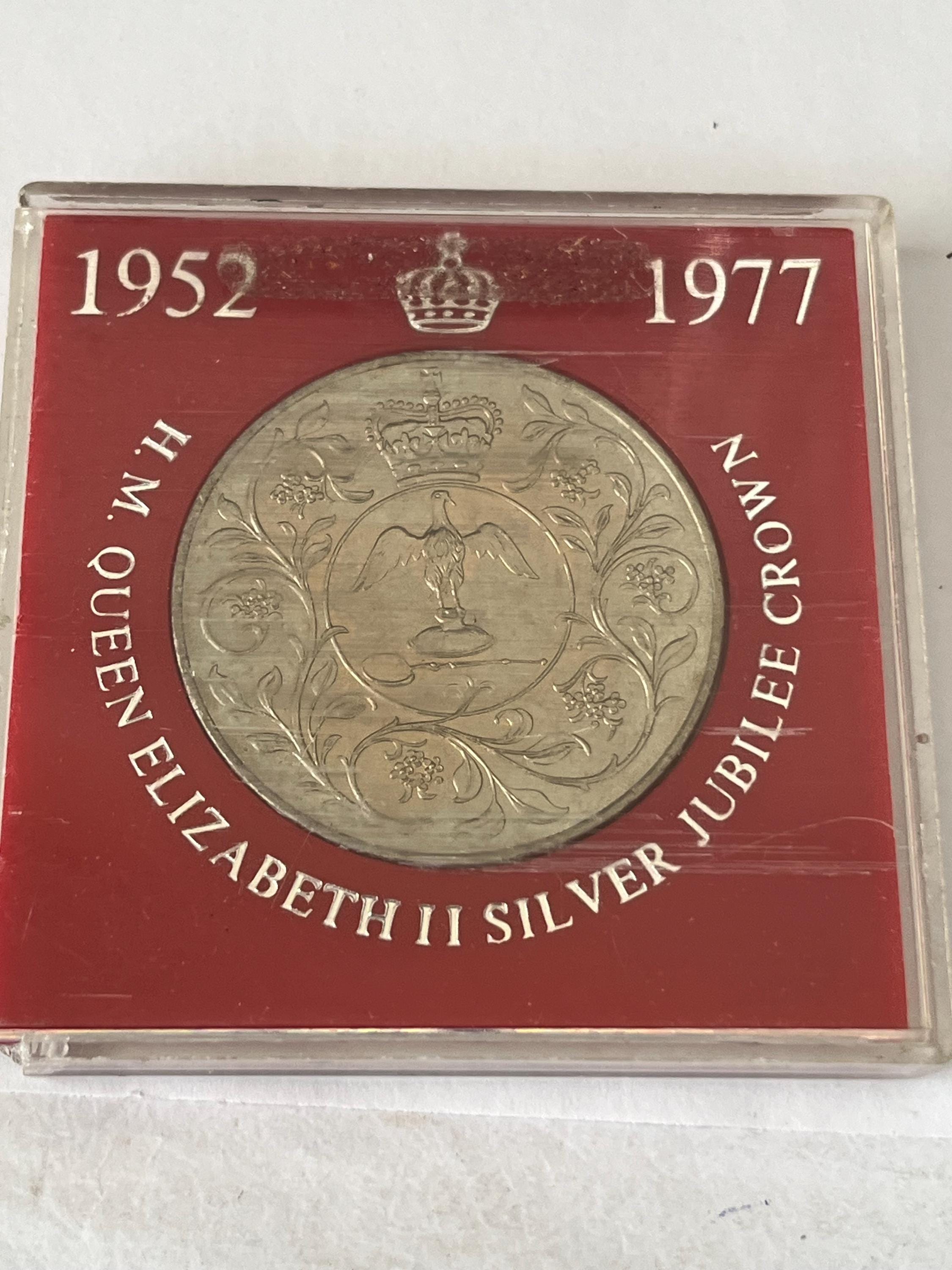 1952 to 1977 Queen Elizabeth II Silver Jubilee Crown Cased