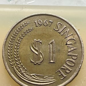 1967 Singapore One Dollar Coin Circulated