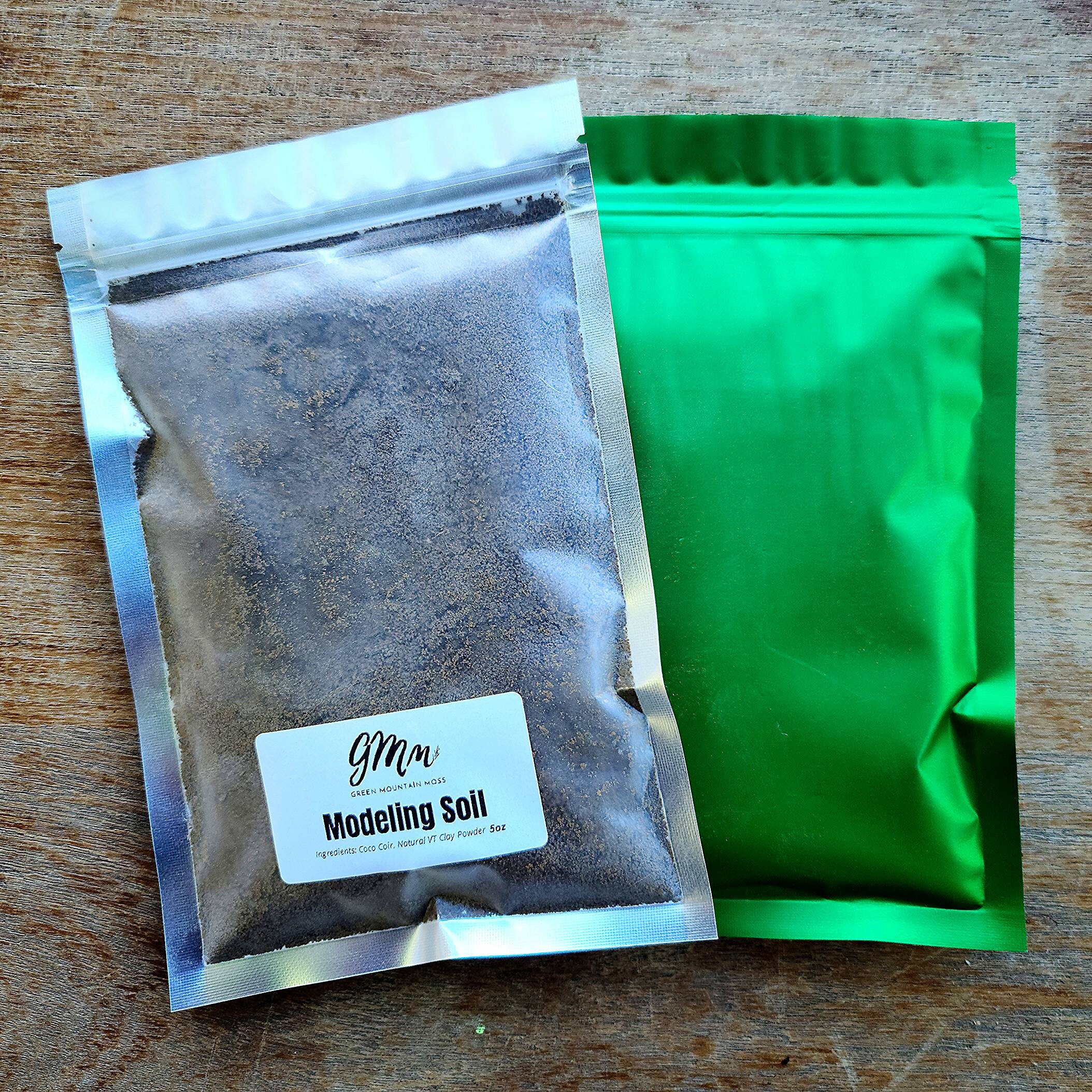 Terrarium Modeling Soil by Green Mountain Moss 5oz Small Bag - Clean