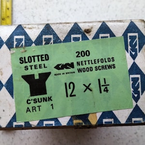 Neue alte Lagerware Nettlefolds Schlitz Senkkopf Holzschrauben von GKN 32g X 3,25” [001216]