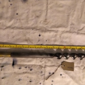 large [1.25"] auger for use in a 3-jaw chuck. Sharpened ready for use. [002622]