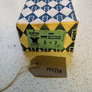 Box of vintage Nettlefold&#39;s flathead 8g X2in wood screws in very good condition. About 1/4 of a boxfull