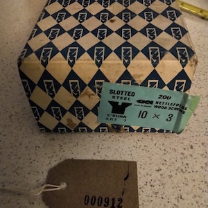 Box of Nettlewoods countersunk wood screws  10g X 3&quot; in the original box. Almost a full box of 200 screws