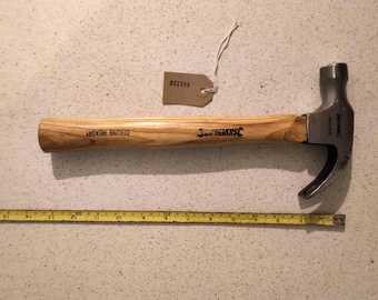 Silverline claw hammer in great condition. Cleaned and refurbished ready for use. [001258]