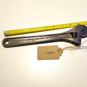 Bahco 10" "Crescent" style adjustable wrench in good condition. Cleaned and serviced ready for use. [001530]