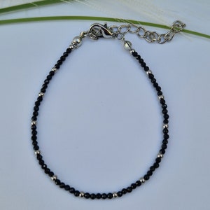 Spinel Beaded Bracelet, beaded bracelet, gemstone bracelet, dainty gem bracelet, Black Spinel, tiny gems, black spinel Bracelet