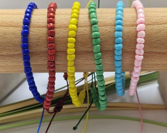 Pärlarmband, justerbart armband, armband med fröpärlor, makramépärlarmband, blått armband, grönt armband, rosa armband, rött