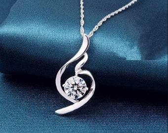 Collier pour femme, moissanite incolore coupe ronde de 1,6 ct, or blanc 14 carats, pendentif solitaire de fiançailles, pendentif de mariage avec chaîne