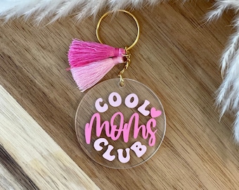 Coole Moms Club Acryl Quaste Schlüsselbund | Cooler Mamas Club | Mama Schlüsselbund | Geschenke zum Muttertag | Neue Mom Geschenk | Mädchen Mom Schlüsselbund | Mama Schlüsselanhänger