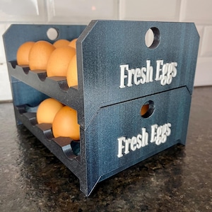 Stapelbar ägghållare för bänkskiva med personlig text | Förvaring i lantkök