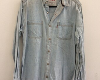 levis shirt size