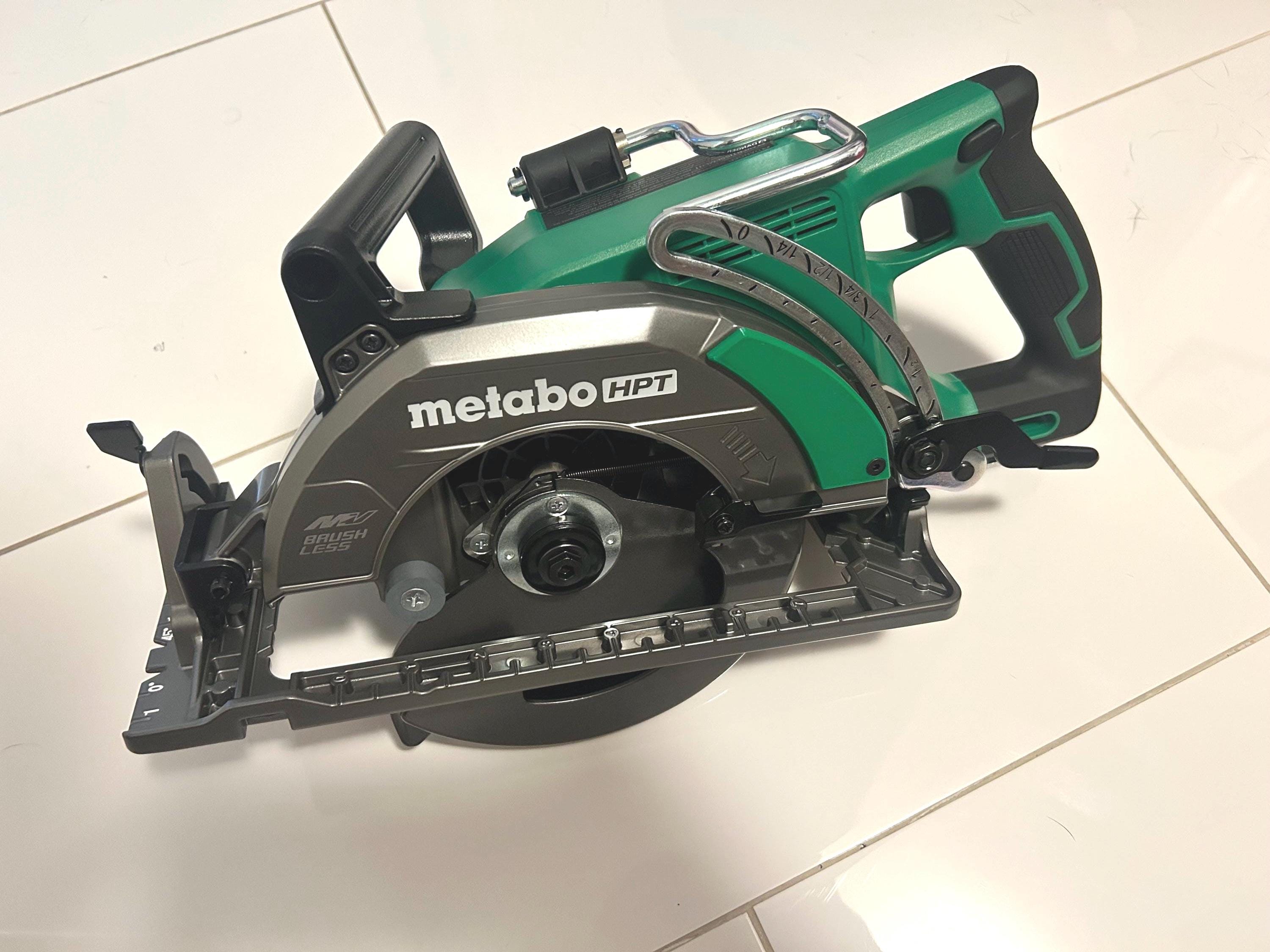 Metabo HPT 7-1/4 Inch Rear Handle Circular Saw Dust Port Cover (C3607DWAQ4M)