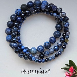Dumortierite pearl bracelet made of high-quality dumortierite pearls.