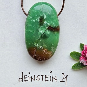 Chrysoprase gemstone pendant as a necklace