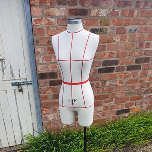 Dressmakers Mannequin Dress Form 'Liz'