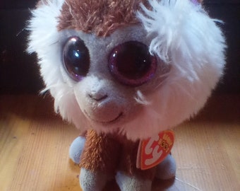 Tamoo sales the monkey