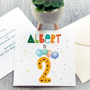 2ème carte d'anniversaire garçon, carte de deuxième anniversaire personnalisée, n'importe quel nom, avec enveloppe, carte d'anniversaire mignonne, anniversaire de bébé