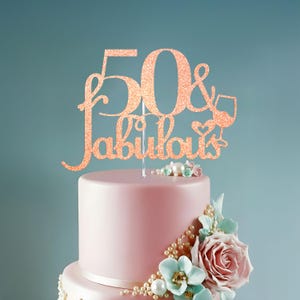 50歳と素敵なグリッターケーキトッパー：節目の誕生日のデコレーション