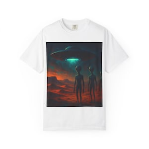 Unisex Alien Graphic T-Shirt: Garment-Dyed US Cotton Sci-Fi Top