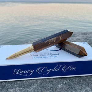 Canetas de Cristal de Manifestação | Caneta Olho de Tigre | Canetas de Cristal Natural | Caneta Milagrosa | Presente de registro no diário | Lei da Atração | Recarga grátis