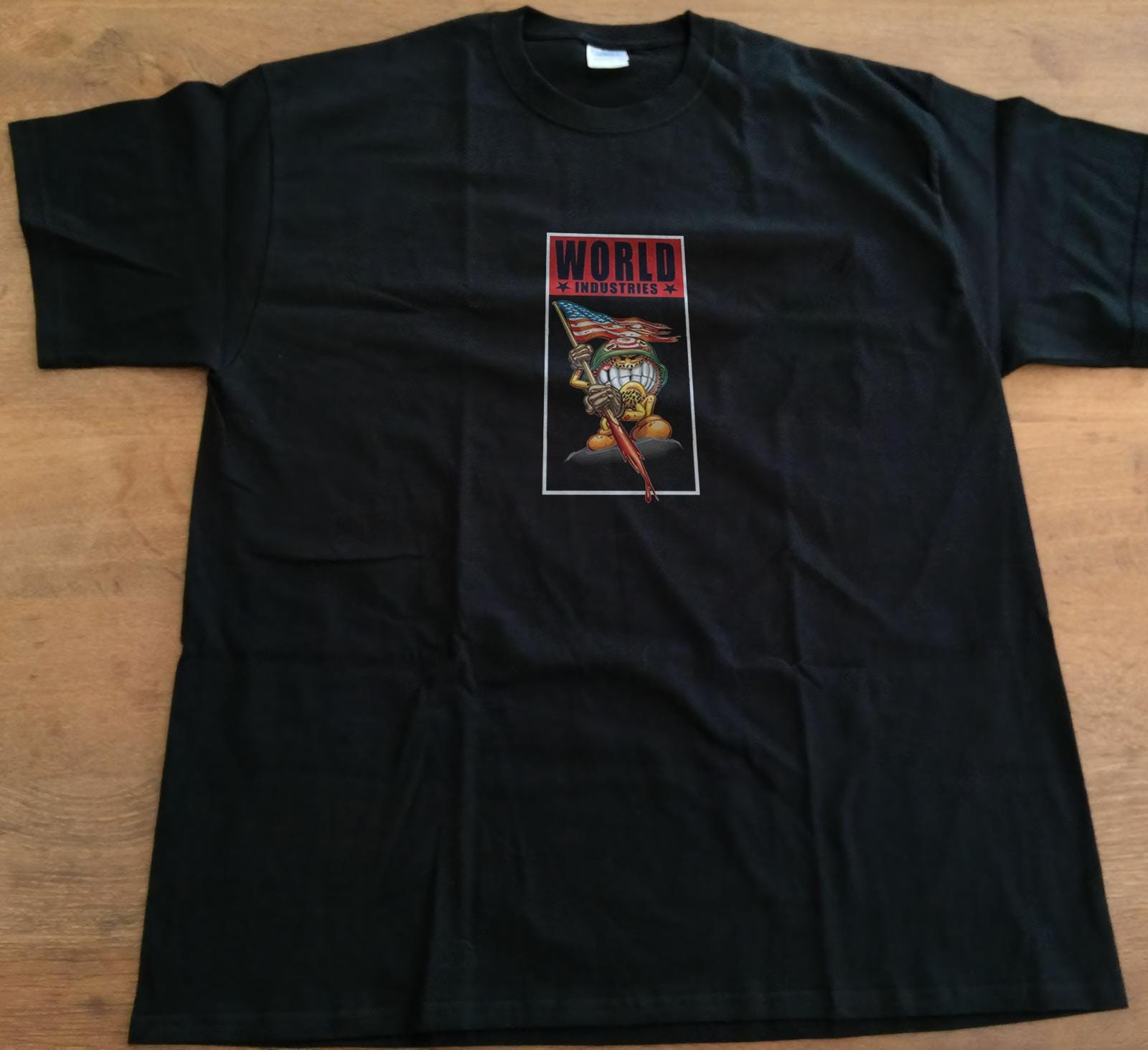 RARE Vintage World Industries Skateboard Military American T-shirt