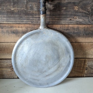 Vintage Aluminum Griddle Searing Griddle Antique Cast Aluminum Skillet  Vintage Cookware 