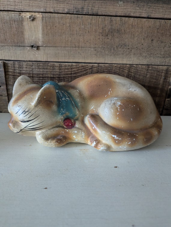 眠り猫 sleeping cat vintage ceramic object 眠り猫 sleeping cat vintage ceramic object Vintage Ceramic Cat